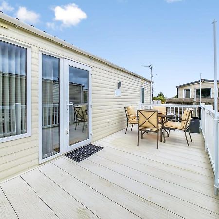 Escape To Paradise At Pevensey Bay Holiday Park 13 Woodland Walk Vila Exterior foto