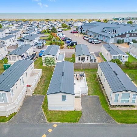 Escape To Paradise At Pevensey Bay Holiday Park 13 Woodland Walk Vila Exterior foto