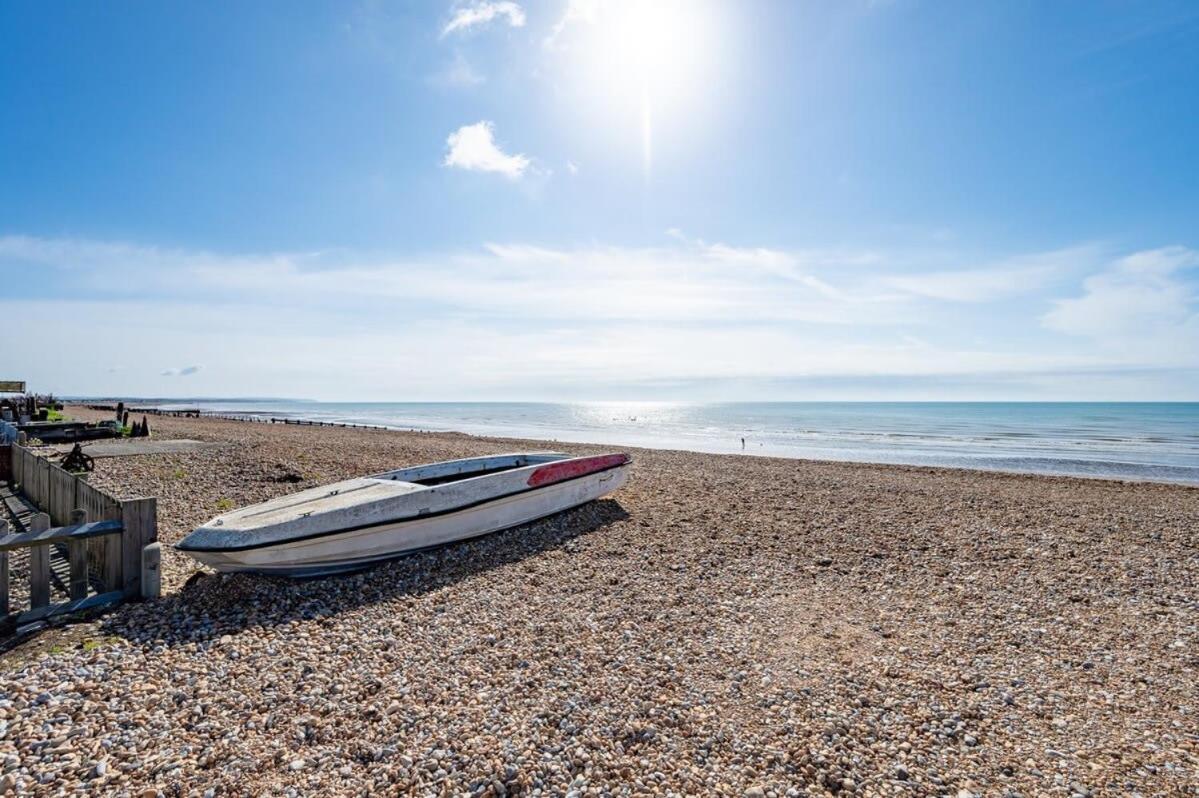 Escape To Paradise At Pevensey Bay Holiday Park 13 Woodland Walk Vila Exterior foto