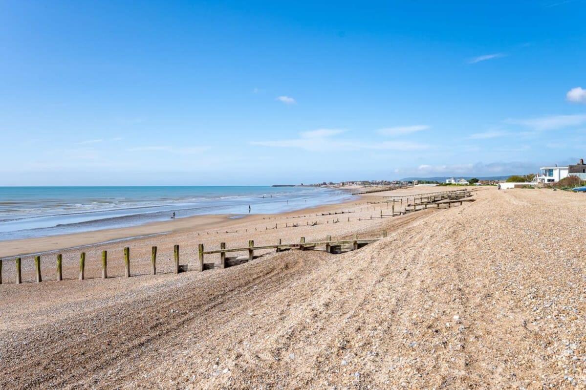 Escape To Paradise At Pevensey Bay Holiday Park 13 Woodland Walk Vila Exterior foto