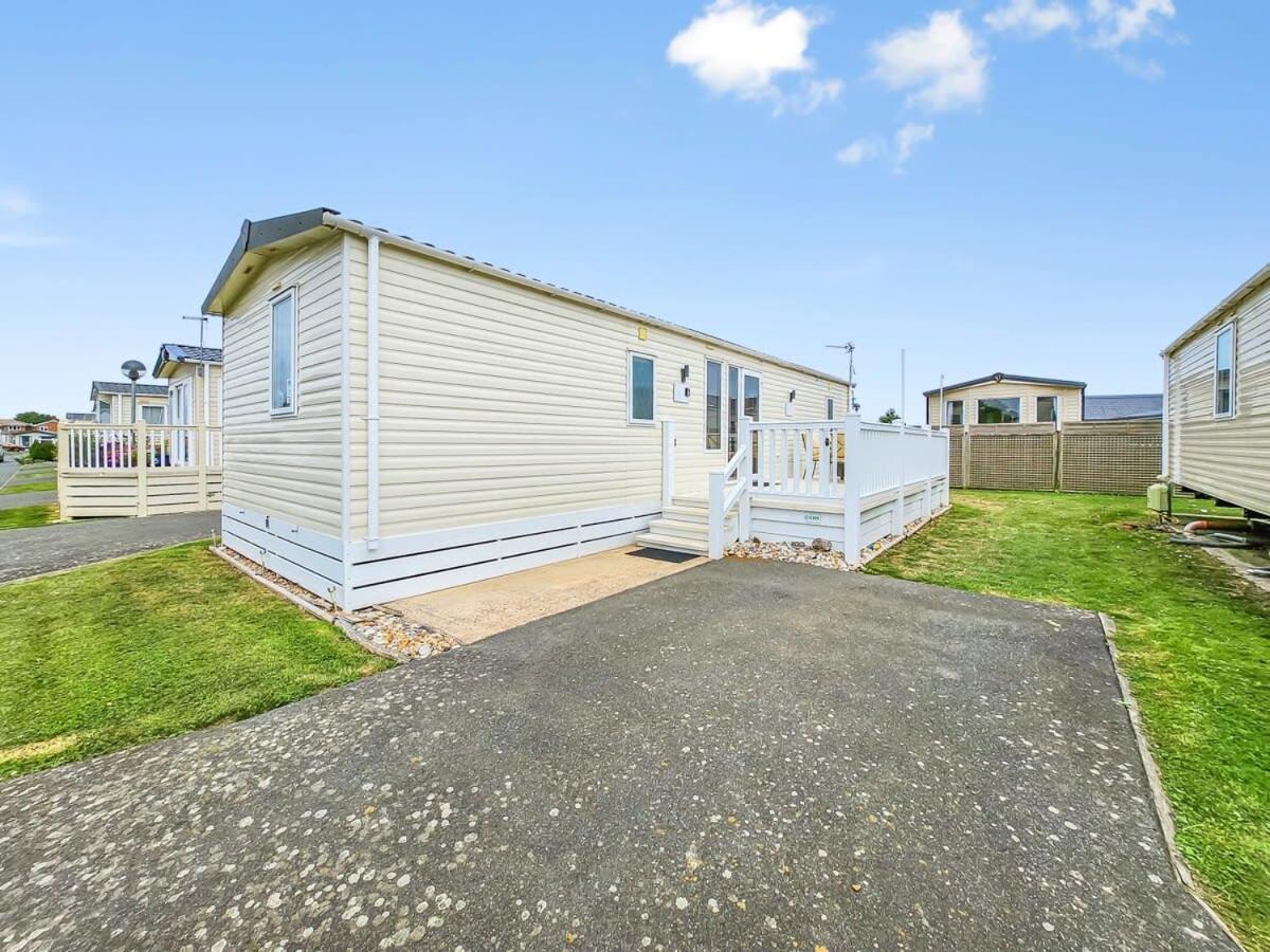 Escape To Paradise At Pevensey Bay Holiday Park 13 Woodland Walk Vila Exterior foto